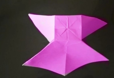 蝴蝶结的简单折法图解-粉色蝴蝶结